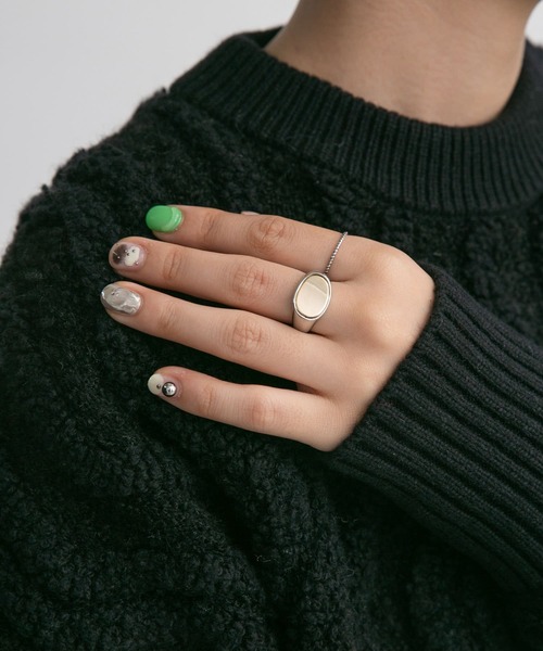 KBF（ケイビーエフ）の「バイカラープレートリング（リング・レディース・シルバー/ゴールド・ONE）」の2枚目の写真