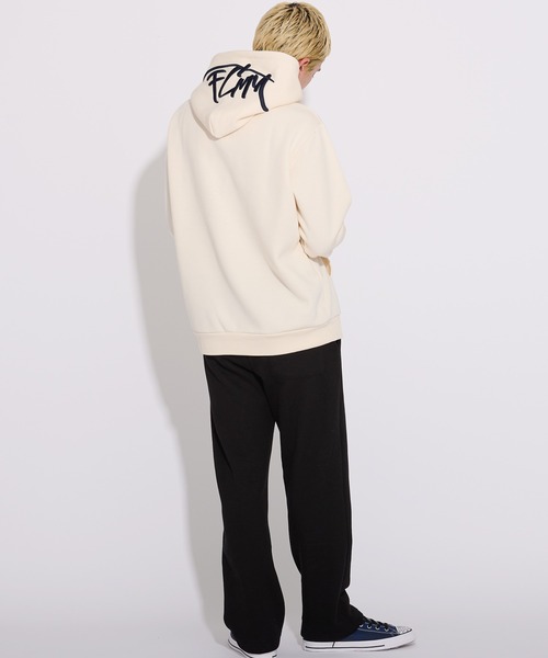 FCMM（エフシーエムエム）の「【日本限定アイテム】SKETCH LOGO HOODIE