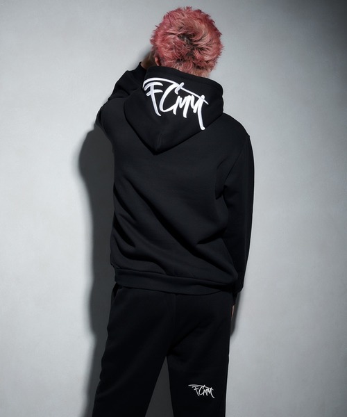 FCMM（エフシーエムエム）の「【日本限定アイテム】SKETCH LOGO