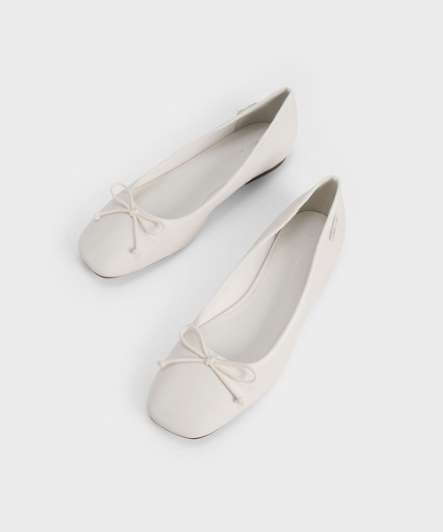 CHARLES & KEITH バレエ　　今期完売 バレエシューズ(レディース) | CHARLES & KEITH (チャールズ