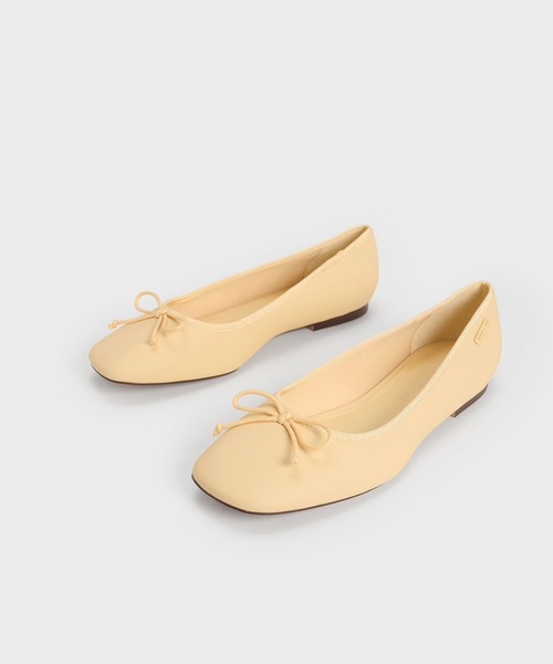 CHARLES & KEITH（チャールズ & キース）の「ラウンド スクエア