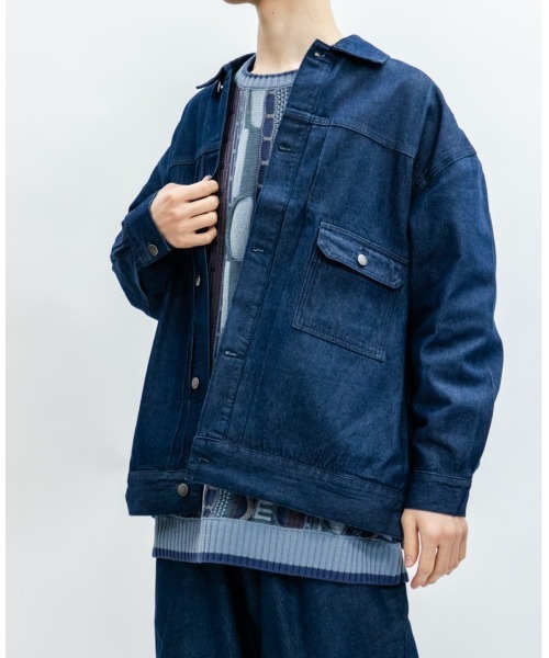 Beno(ビーノ)の「10ozデニム ルーズシルエット ジャケット Gジャン(デニムジャケット・メンズ・ワンウォッシュ/ブラック・M/L)」の1枚目の写真