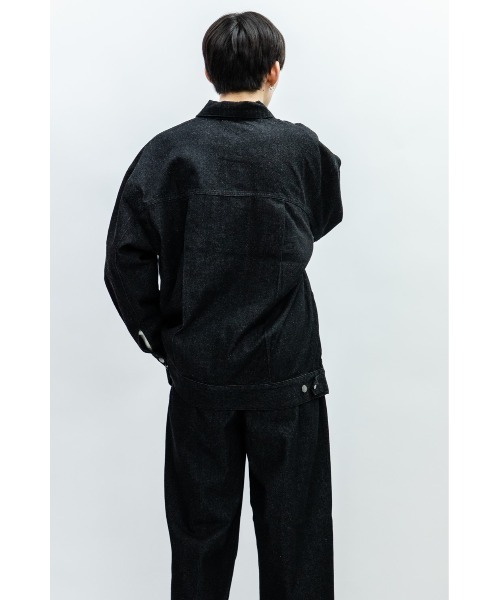 Beno(ビーノ)の「10ozデニム ルーズシルエット ジャケット Gジャン(デニムジャケット・メンズ・ワンウォッシュ/ブラック・M/L)」の17枚目の写真