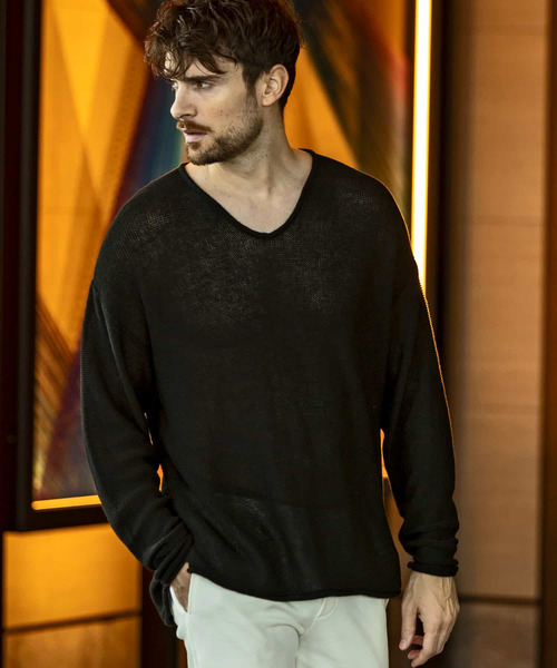 1piu1uguale3 RELAX(ウノピュウノウグァーレトレリラックス)の「1PIU1UGUALE3 RELAX(ウノピゥウノウグァーレトレ リラックス)コットンリネンVネックニット(ニット/セーター・メンズ・ダークベージュ/ブラック/ベージュ・XL/L/M/S)」の2枚目の写真