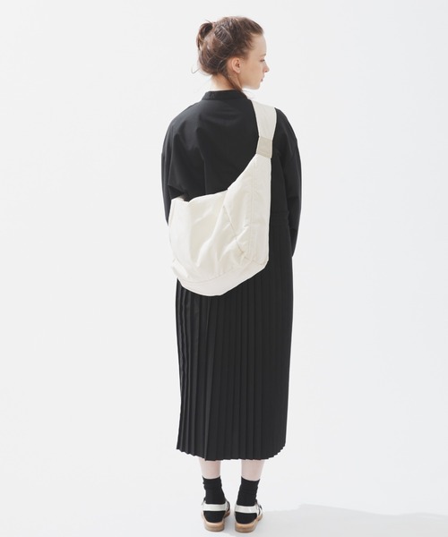 EDIT Gris（エディットグリ）の「【A4サイズ収納可能】ナイロンショルダーバッグ（ショルダーバッグ・レディース・ブラック/ホワイト/グリーン・FREE）」の7枚目の写真