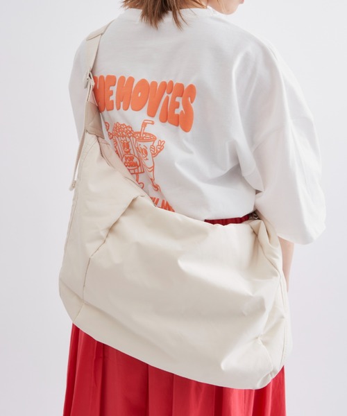 EDIT Gris（エディットグリ）の「【A4サイズ収納可能】ナイロンショルダーバッグ（ショルダーバッグ・レディース・ブラック/ホワイト/グリーン・FREE）」の17枚目の写真