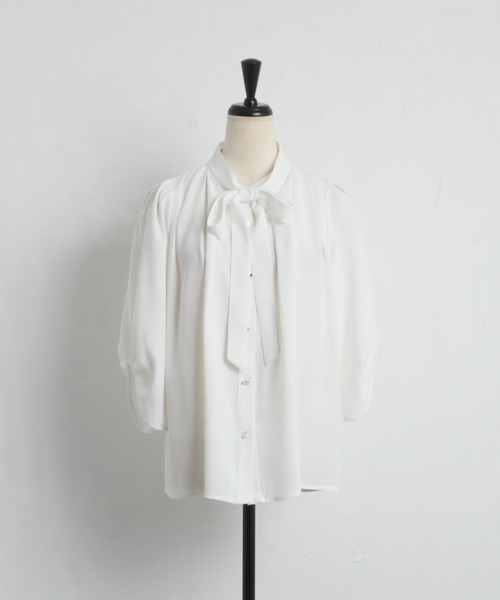tocco closet(トッコ クローゼット)の「【ZOZO限定】2WAYボウタイリボン付きバー釦タックブラウス(シャツ/ブラウス・レディース・ブラック/ライトベージュ/オフホワイト・M)」の10枚目の写真