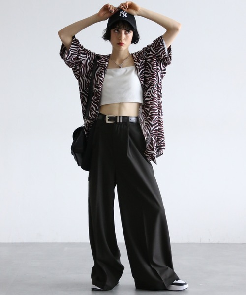 PAGEBOY（ページボーイ）の「カットアウトワイドパンツ（その他パンツ・レディース・チャコールグレー/ブラック・FREE）」の5枚目の写真