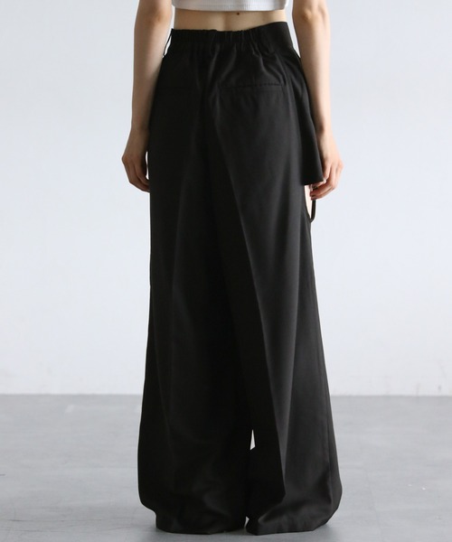 PAGEBOY（ページボーイ）の「カットアウトワイドパンツ（その他パンツ・レディース・チャコールグレー/ブラック・FREE）」の10枚目の写真