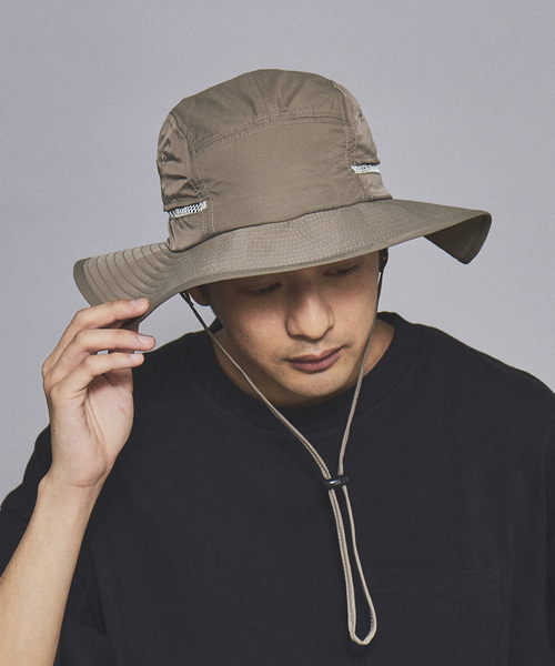 RIVER UP（リバーアップ）の「＜BASIQUENTI＞【撥水＆抗菌＆消臭＆吸水速乾】ユニセックス ウォーター リペレント サファリ ハット（ハット・メンズ・ブラック/グレイッシュベージュ/モスグリーン/オレンジ系その他・フリー）」の2枚目の写真