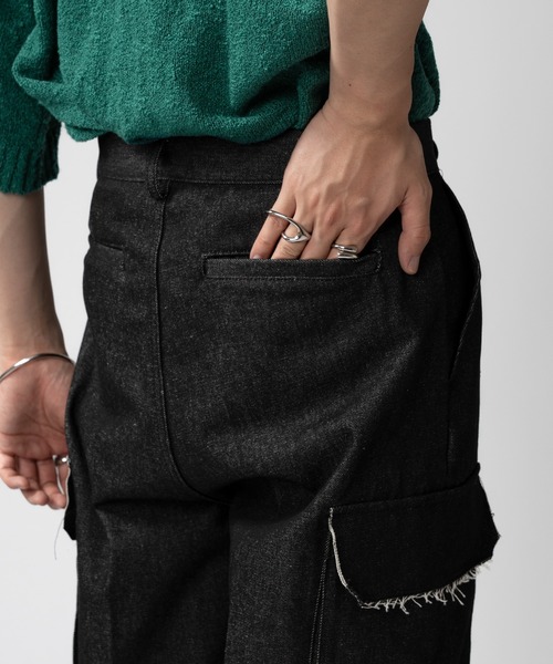 selle glant(セレグランテ)の「MILITARY CARGO DENIM PANTS/ミリタリーカーゴデニムパンツ(デニムパンツ・メンズ・ブラック/ダークインディゴブルー・SMALL/MEDIUM/LARGE)」の15枚目の写真