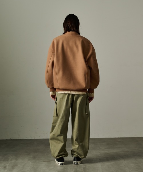 kha:ki（カーキ）の「「KHA:KI / カーキ」COLLARLESS VARSITY JACKET（スタジャン・レディース・アイボリー/ネイビー/オリーブ/ブラウン系その他・2/1）」の13枚目の写真