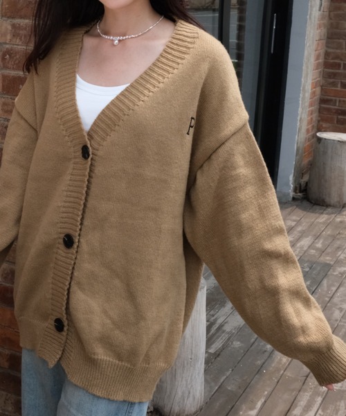 Ada.(エイダ)の「ワンポイント刺繍ルーズカーディガン(カーディガン/ボレロ・レディース・ベージュ/サンドベージュ/ブラック/グレー・FREE)」の6枚目の写真