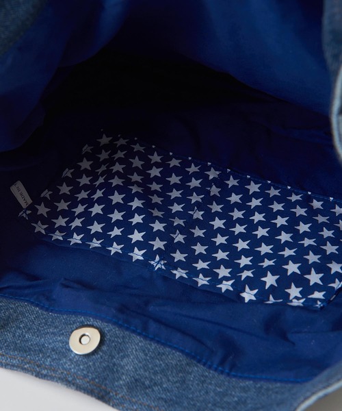 CUBE SUGAR(キューブシュガー)の「ダメージデニムリメイクトートバッグ(トートバッグ・レディース・インディゴブルー・M)」の9枚目の写真