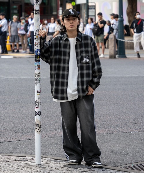 kutir（クティール）の「ダイス刺繍オンブレチェックビック長袖シャツ（シャツ/ブラウス・メンズ・パープル/ライトグレー/グレー・SMALL/MEDIUM/LARGE）」の9枚目の写真