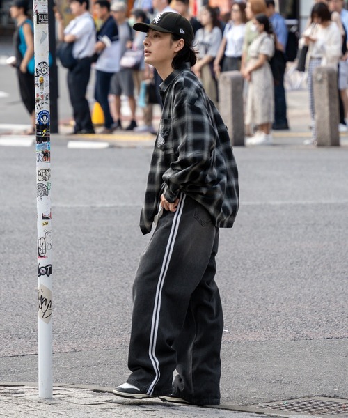 kutir（クティール）の「ダイス刺繍オンブレチェックビック長袖シャツ（シャツ/ブラウス・メンズ・パープル/ライトグレー/グレー・SMALL/MEDIUM/LARGE）」の11枚目の写真