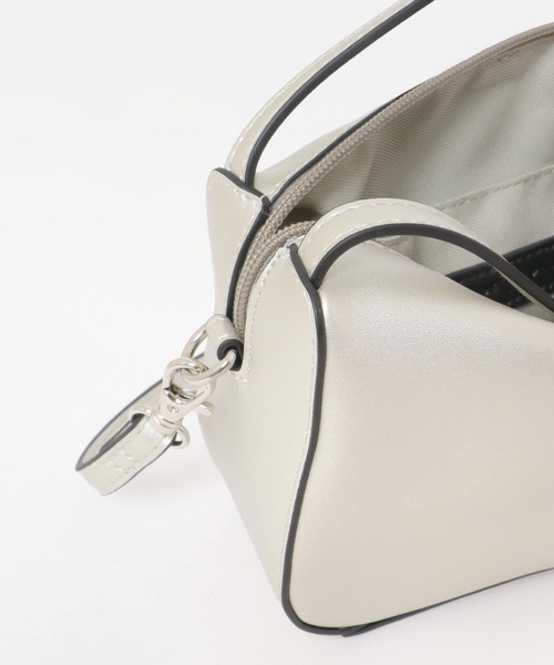SENSE OF PLACE by URBAN RESEARCH（センスオブプレイスバイアーバンリサーチ）の「2WAYセンターシームプチショルダーバッグ（ショルダーバッグ・レディース・ブラック/アイボリー/ブルー/シルバー・ONE）」の10枚目の写真
