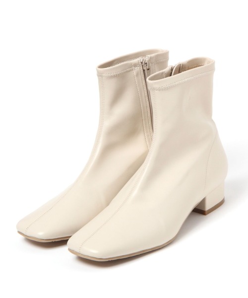 studio CLIP（スタディオクリップ）の「【消臭・抗菌防臭】柔らかスクエアヒールブーツ（ブーツ・レディース・アイボリー/ブラック/ブラウン・MEDIUM/LARGE/X-LARGE）」の2枚目の写真