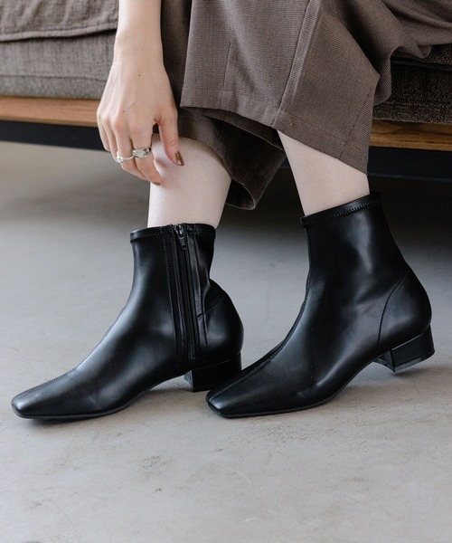 studio CLIP（スタディオクリップ）の「【消臭・抗菌防臭】柔らかスクエアヒールブーツ（ブーツ・レディース・アイボリー/ブラック/ブラウン・MEDIUM/LARGE/X-LARGE）」の4枚目の写真