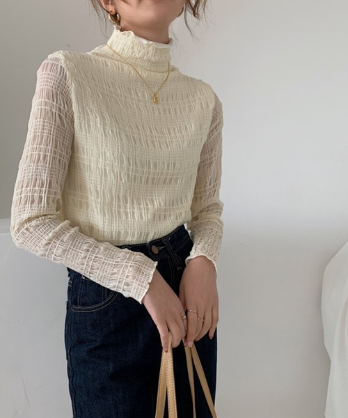 Chaco closet(チャコ クローゼット)の「ジャガードシャーリングハイネックプルオーバー(Tシャツ/カットソー・レディース・アイボリー/ブラック/ホワイト・FREE)」の3枚目の写真