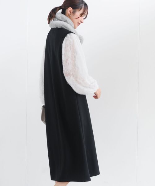 rps(アールピーエス)の「ポンポン付きフェイクファーティペット(ストール/ショール・レディース・アイボリー/ベージュ/モカ・フリー)」の7枚目の写真