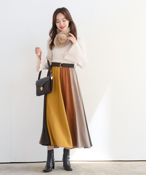 rps(アールピーエス)の「ポンポン付きフェイクファーティペット(ストール/ショール・レディース・アイボリー/ベージュ/モカ・フリー)」の12枚目の写真