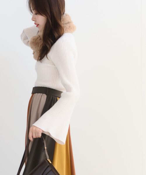 rps(アールピーエス)の「ポンポン付きフェイクファーティペット(ストール/ショール・レディース・アイボリー/ベージュ/モカ・フリー)」の13枚目の写真