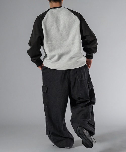 kutir（クティール）の「【低身長向けアイテム】裾絞り配色ラグランスウェット（スウェット・メンズ・ブラック/ネイビー・FREE）」の9枚目の写真