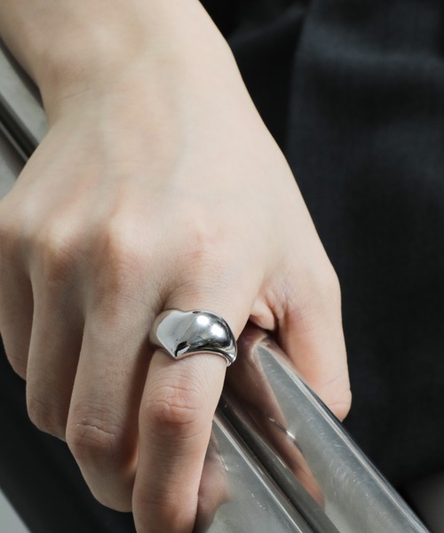 whim(ウィム)の「Simple big heart ring(リング・レディース・ゴールド/シルバー・FREE)」の11枚目の写真