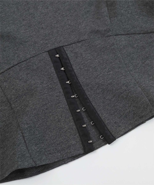 miette(ミエット)の「コルセットデザインミニ裏毛トップス(Tシャツ/カットソー・レディース・オフホワイト/ネイビー/チャコール・FREE)」の22枚目の写真
