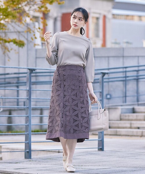Tiaclasse（ティアクラッセ）の「【ダブルストレッチ】【洗える】タックパフ袖ブラウス（シャツ/ブラウス・レディース・グレイッシュベージュ/ブラック/ネイビー/グレー・XXL/XL）」の7枚目の写真