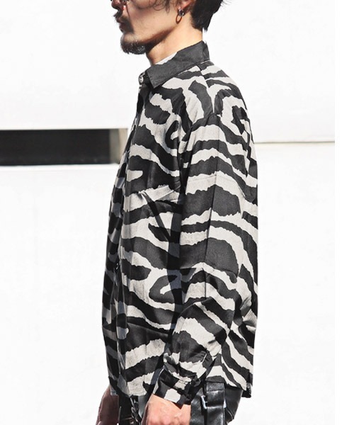 LUXSTYLE(ラグスタイル)の「総柄長袖シャツ(シャツ/ブラウス・メンズ・E/D/A/B/C/F・M/L)」の8枚目の写真