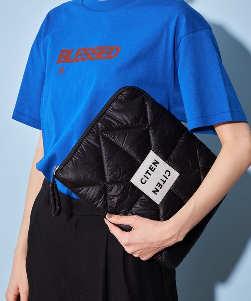 CITEN(シテン)の「【WEB限定】<CITEN>パデッド スリーブケース(その他雑貨・レディース・ベージュ/イエロー/ロイヤルブルー/ホワイト/ライトグレー/ブラック/シルバー/オレンジ系その他・FREE)」の3枚目の写真