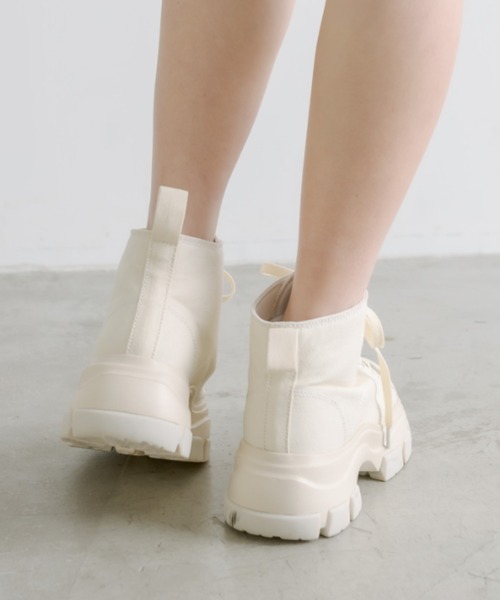 OLIVE des OLIVE（オリーブデオリーブ）の「【S/M/Lサイズ展開】ハイカットスニーカー　1041130030（スニーカー・レディース・ブラック/オフホワイト/ブラック系その他・SMALL/MEDIUM/LARGE）」の7枚目の写真