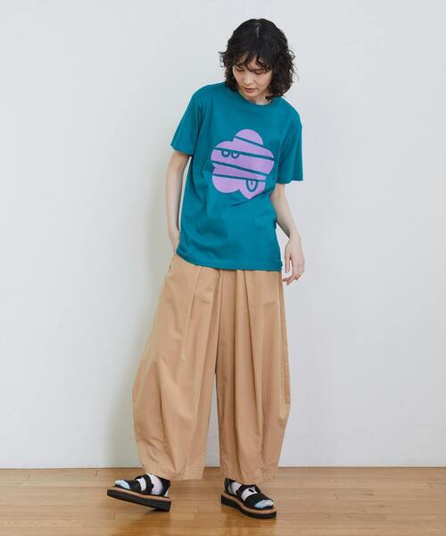 FRAPBOIS(フラボア)の「パークマークT(Tシャツ/カットソー・レディース・ブラック/エメラルド/ネイビー/イエロー/ホワイト・2/1)」の6枚目の写真