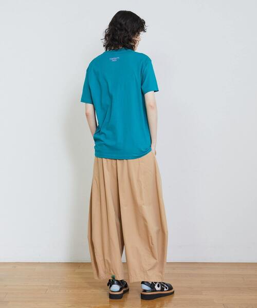 FRAPBOIS(フラボア)の「パークマークT(Tシャツ/カットソー・レディース・ブラック/エメラルド/ネイビー/イエロー/ホワイト・2/1)」の18枚目の写真