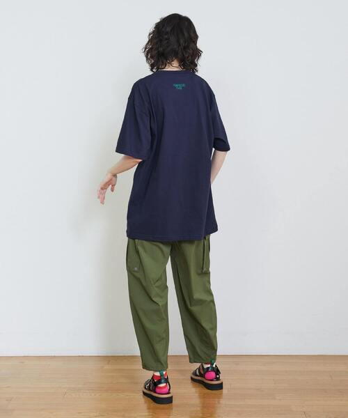 FRAPBOIS(フラボア)の「パークマークT(Tシャツ/カットソー・レディース・ブラック/エメラルド/ネイビー/イエロー/ホワイト・2/1)」の9枚目の写真