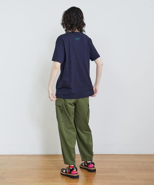 FRAPBOIS(フラボア)の「パークマークT(Tシャツ/カットソー・レディース・ブラック/エメラルド/ネイビー/イエロー/ホワイト・2/1)」の10枚目の写真