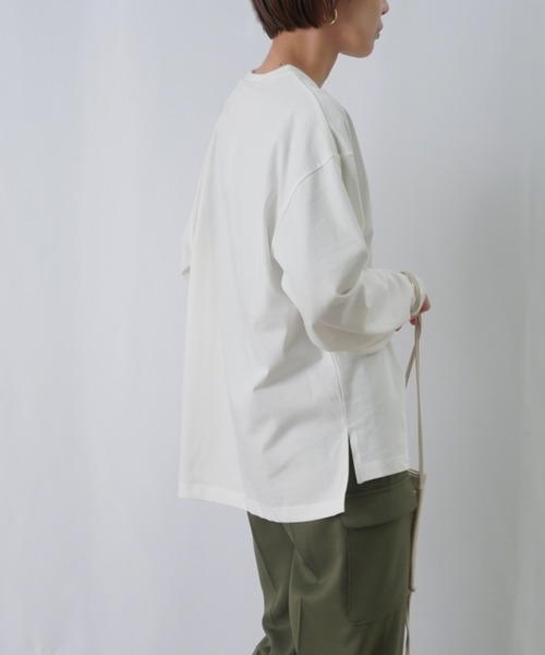 LUCA/LADY LUCK LUCA(ルカ/レディラックルカ)の「LC/LLL ワイド袖ロゴロンT(Tシャツ/カットソー・レディース・オフホワイト/ライトカーキ/ネイビー・FREE)」の13枚目の写真