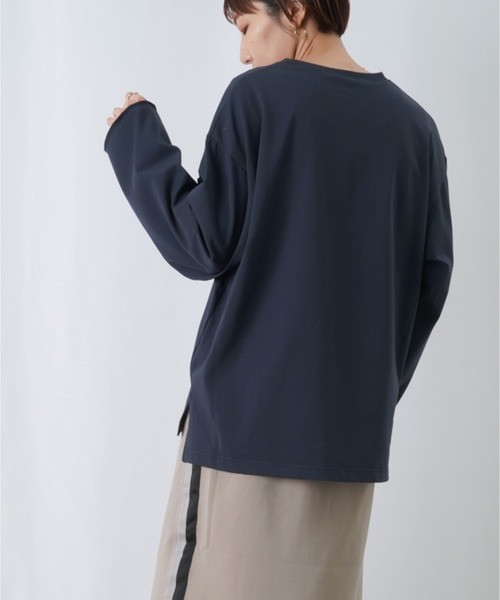 LUCA/LADY LUCK LUCA(ルカ/レディラックルカ)の「LC/LLL ワイド袖ロゴロンT(Tシャツ/カットソー・レディース・オフホワイト/ライトカーキ/ネイビー・FREE)」の6枚目の写真