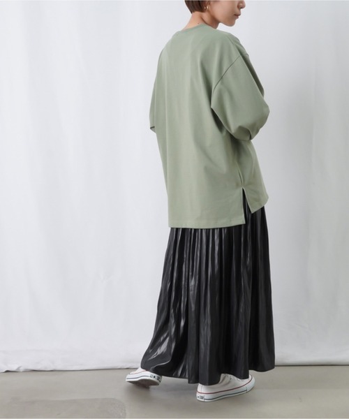 LUCA/LADY LUCK LUCA(ルカ/レディラックルカ)の「LC/LLL ワイド袖ロゴロンT(Tシャツ/カットソー・レディース・オフホワイト/ライトカーキ/ネイビー・FREE)」の7枚目の写真