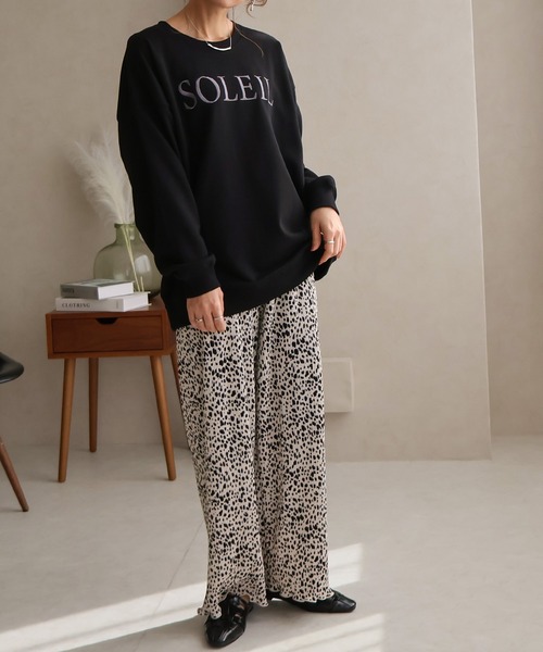 Social GIRL（ソーシャルガール）の「SOLEIL刺繍トレーナー（スウェット・レディース・ブラック/オートミール・FREE）」の19枚目の写真