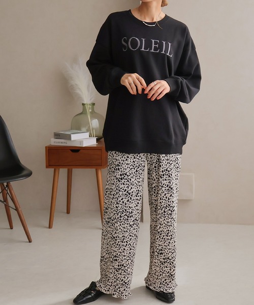Social GIRL（ソーシャルガール）の「SOLEIL刺繍トレーナー（スウェット・レディース・ブラック/オートミール・FREE）」の17枚目の写真