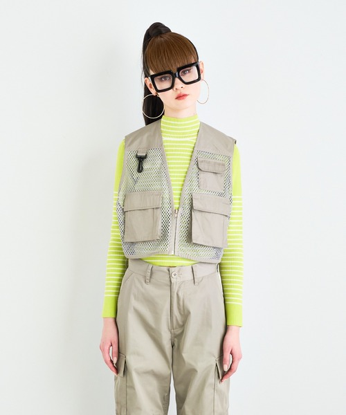 ANNA SUI NYC（アナ スイ エヌ ワイ シー）の「ANNA SUI NYC ショートフィッシングベスト（ベスト・レディース・ブラック/ホワイト/ベージュ・FREE）」の17枚目の写真