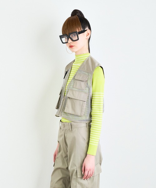 ANNA SUI NYC（アナ スイ エヌ ワイ シー）の「ANNA SUI NYC ショートフィッシングベスト（ベスト・レディース・ブラック/ホワイト/ベージュ・FREE）」の18枚目の写真