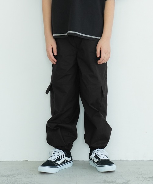 coca(coca)(コカ)の「キッズ パラシュートカーゴパンツ(カーゴパンツ・キッズ・ブラック/アイボリー/ピンク/カーキ・130/120/110/140)」の3枚目の写真