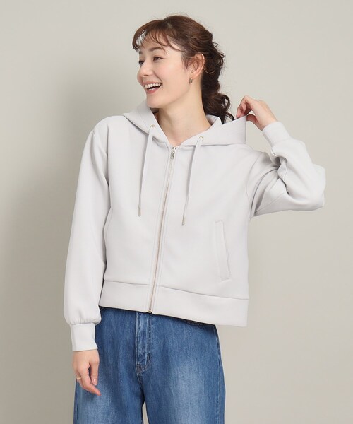 ITS'DEMO（イッツデモ）の「◆【シルエットきれい／フェミニン派にもおすすめ／サステナブル／リサイクルポリエステル使用】ダンボールパーカー（パーカー・レディース・ホワイト/グリーン系/ベビーピンク/ナチュラル・00）」の2枚目の写真