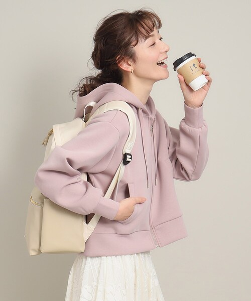 ITS'DEMO（イッツデモ）の「◆【シルエットきれい／フェミニン派にもおすすめ／サステナブル／リサイクルポリエステル使用】ダンボールパーカー（パーカー・レディース・ホワイト/グリーン系/ベビーピンク/ナチュラル・00）」の17枚目の写真