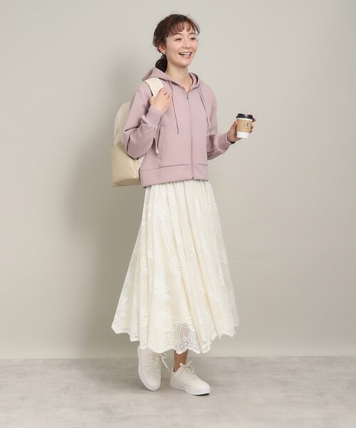 ITS'DEMO（イッツデモ）の「◆【シルエットきれい／フェミニン派にもおすすめ／サステナブル／リサイクルポリエステル使用】ダンボールパーカー（パーカー・レディース・ホワイト/グリーン系/ベビーピンク/ナチュラル・00）」の18枚目の写真