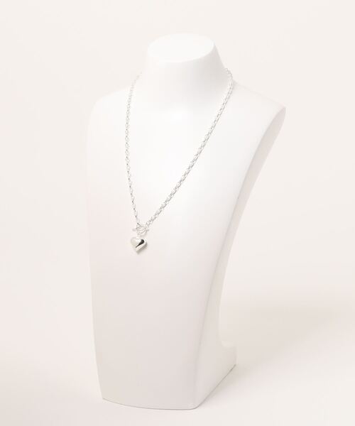 HALEY PESCA（ヘーリーペスカ）の「HALEY PESCA/メタルハート　マンテルチェーンネックレス（ネックレス・レディース・シルバー・FREE）」の3枚目の写真